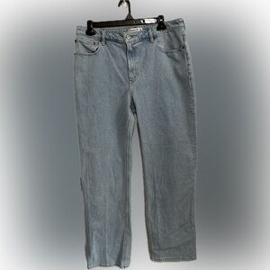 Abercrombie & Fitch: Women’s High-Rise Jeans- Size 16 (inseam approx 32 in)
